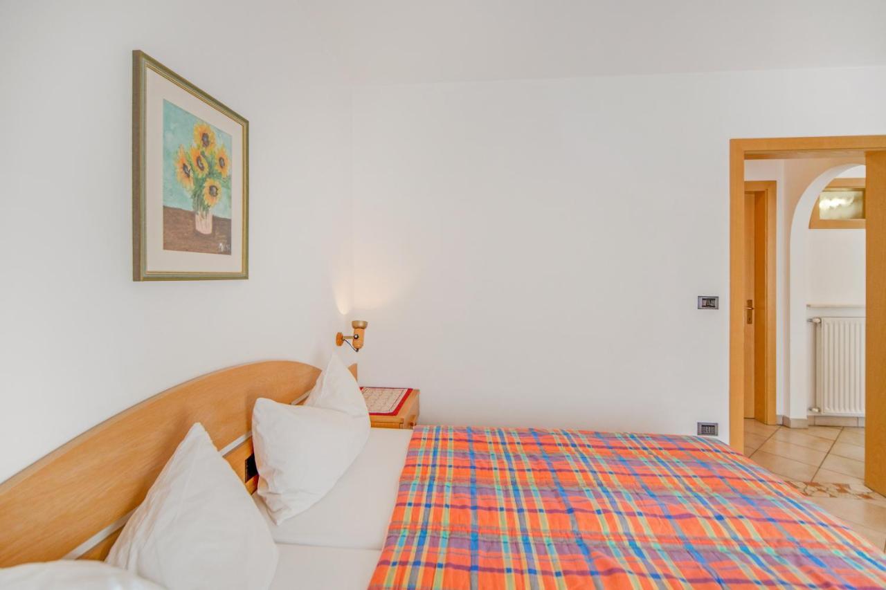 Appartamento Aloch Pozza di Fassa Bagian luar foto