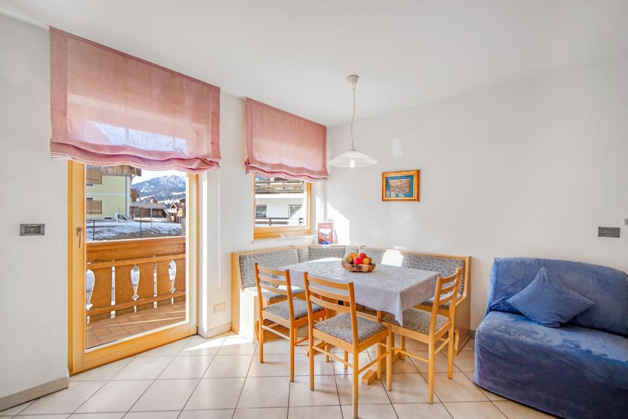 Appartamento Aloch Pozza di Fassa Bagian luar foto